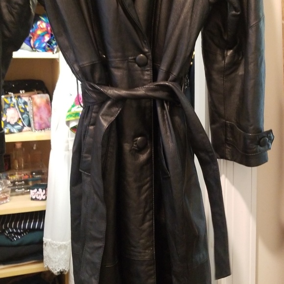 Burks bay leather trench coat - Picture 5 of 6